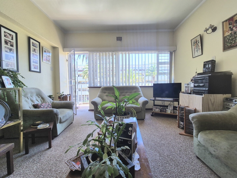 2 Bedroom Property for Sale in Wynberg Upper Western Cape